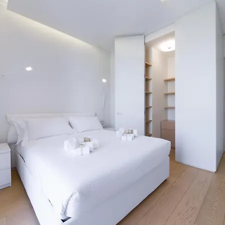 아파트 Stylish Elegant In Torre Solaria With Exclusive Milan's View *