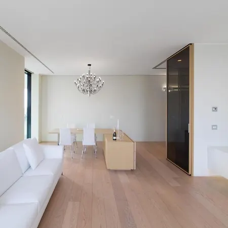 Stylish Elegant In Torre Solaria With Exclusive Milan's View * Milano